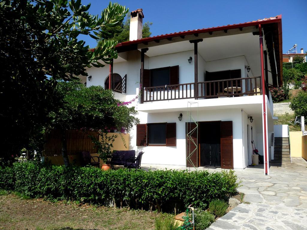 Neria Summer Houses Hanioti Rum bild